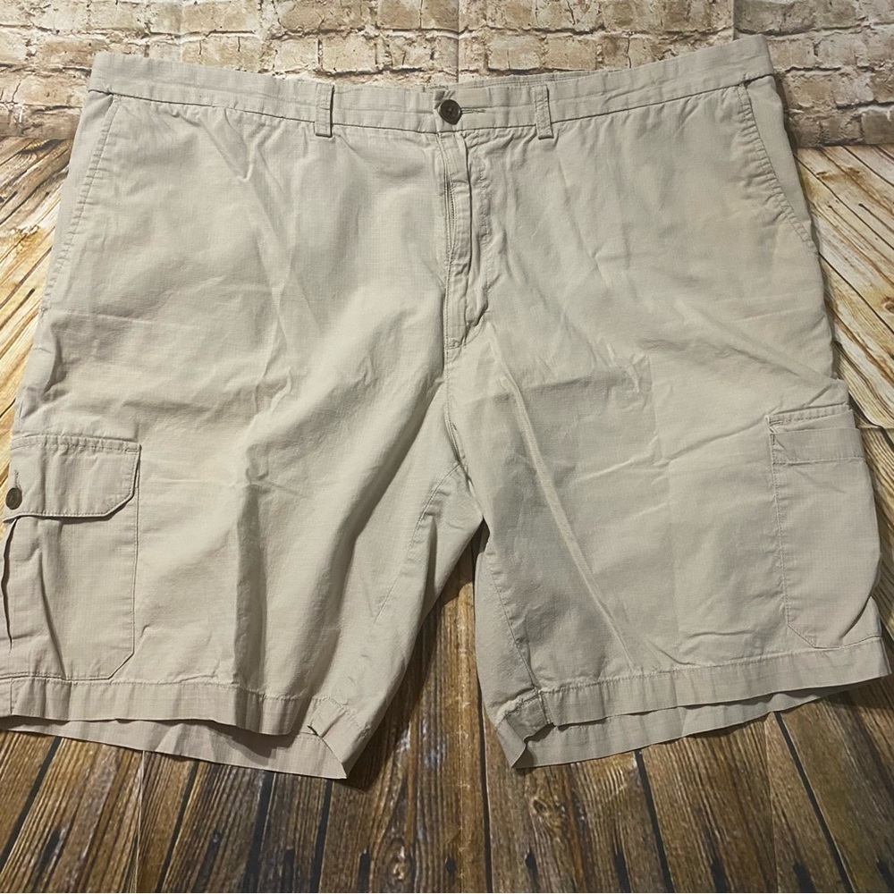 Haggar Beige Khaki Cotton Rip Stop Stretch Waist Cargo Shorts